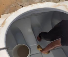خدمة تنظيف خزانات المياه